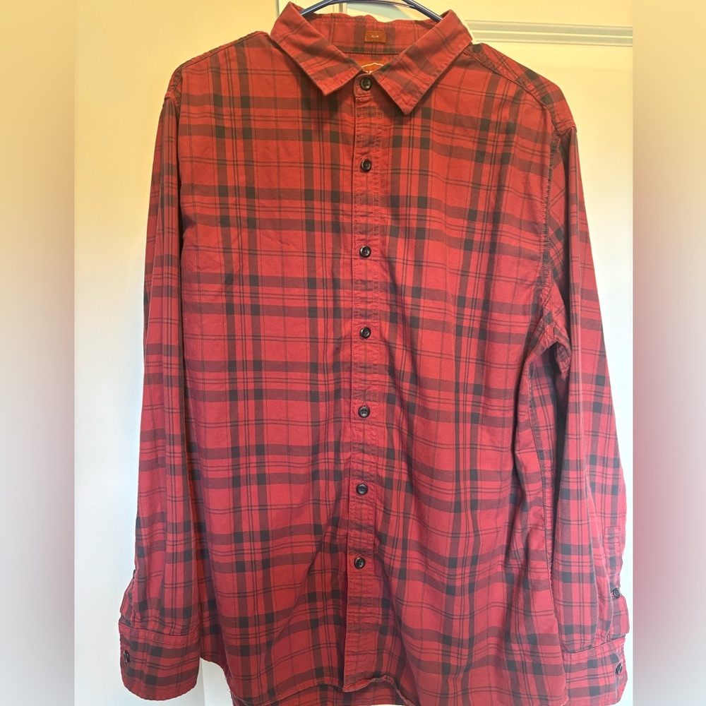 Red Ale Slim Large button up